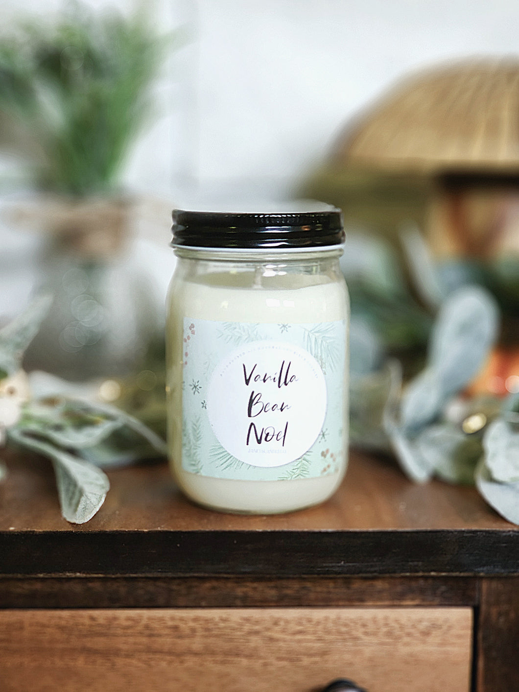 Vanilla Bean Noel - Soy Candle - 12oz