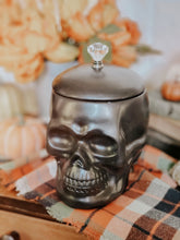 Load image into Gallery viewer, Skull Candle - Apple Maple Bourbon
