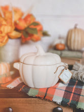 Load image into Gallery viewer, Pumpkin Candle- Farmhouse
