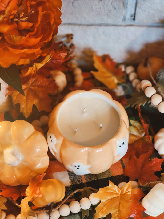 Orange Pumpkin with Ghosts - White Pumpkin Maple Crunch