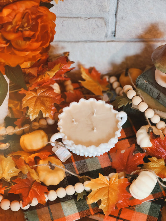 Vintage Milk Glass Candle - Marshmallow Pumpkin Latte