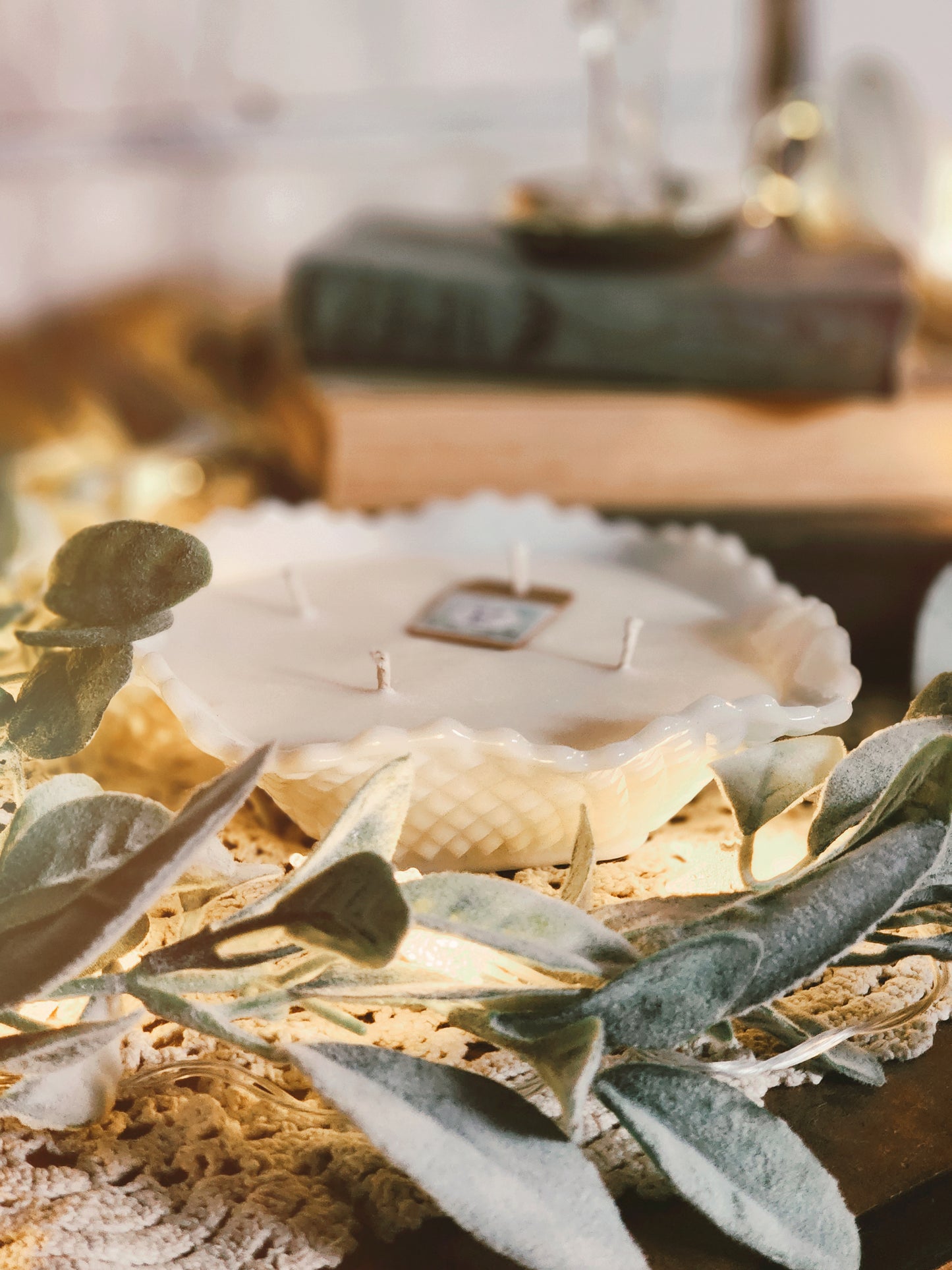 Vintage White Milk Glass Candle - Vanilla Bean Noel