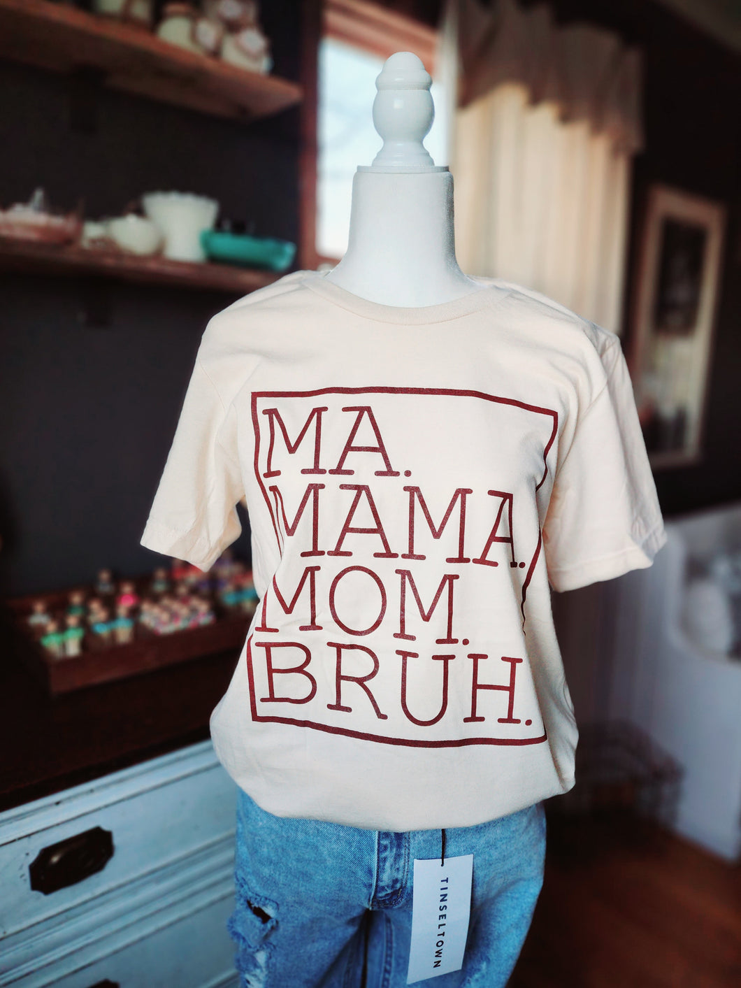 MAMA - Graphic Tee